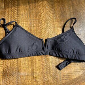 Pepper Swim V-Wire Bikini Top Black